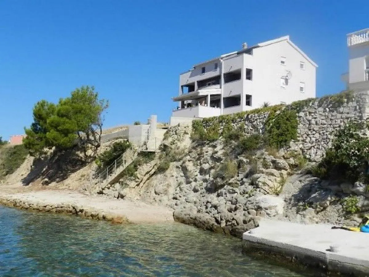 Apartments Beachfront Ante Vlašići